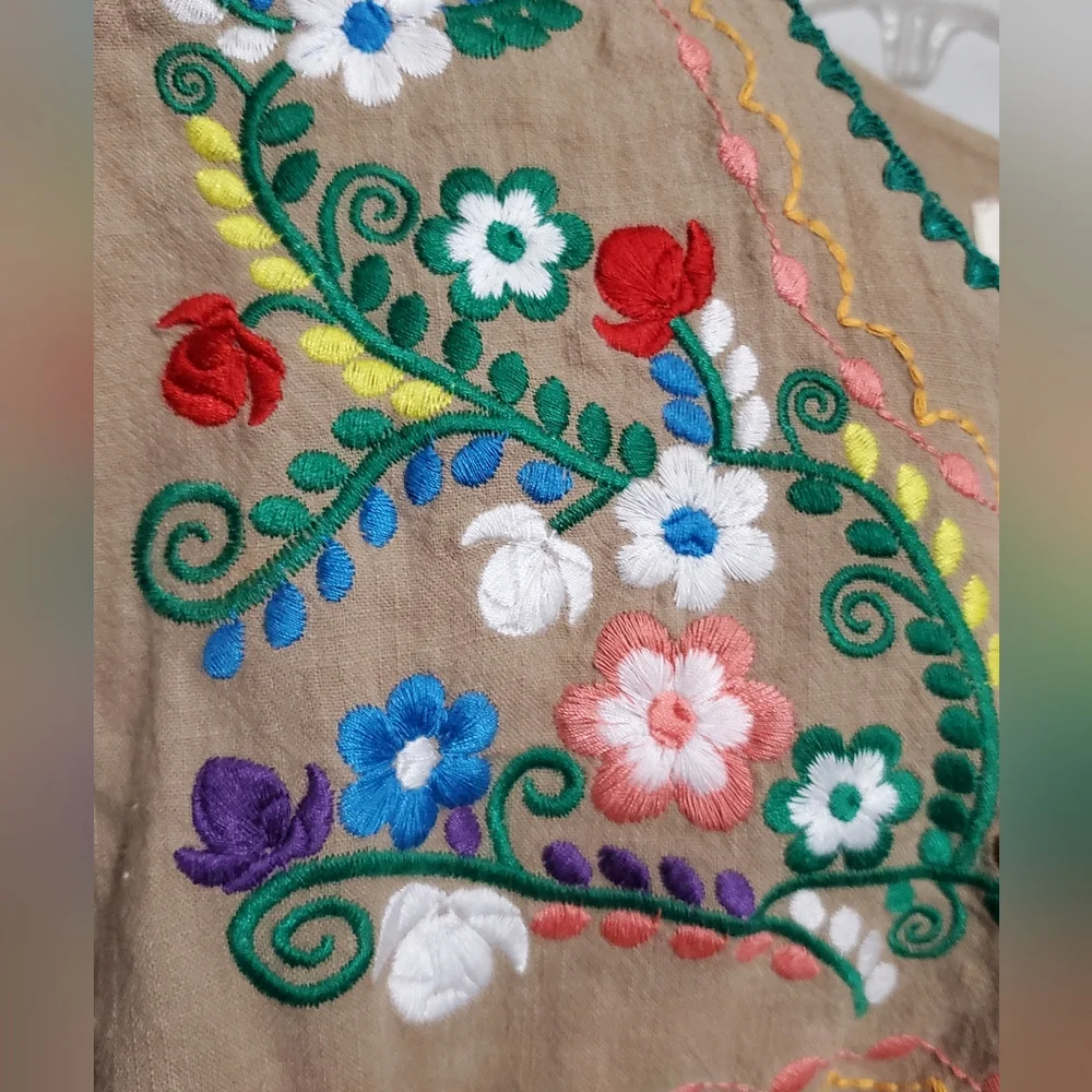 Embroidered Florals Khaki Short Sleeve Peasant top XL NWOT Bohemian YZXDORWJ - Picture 4 of 7